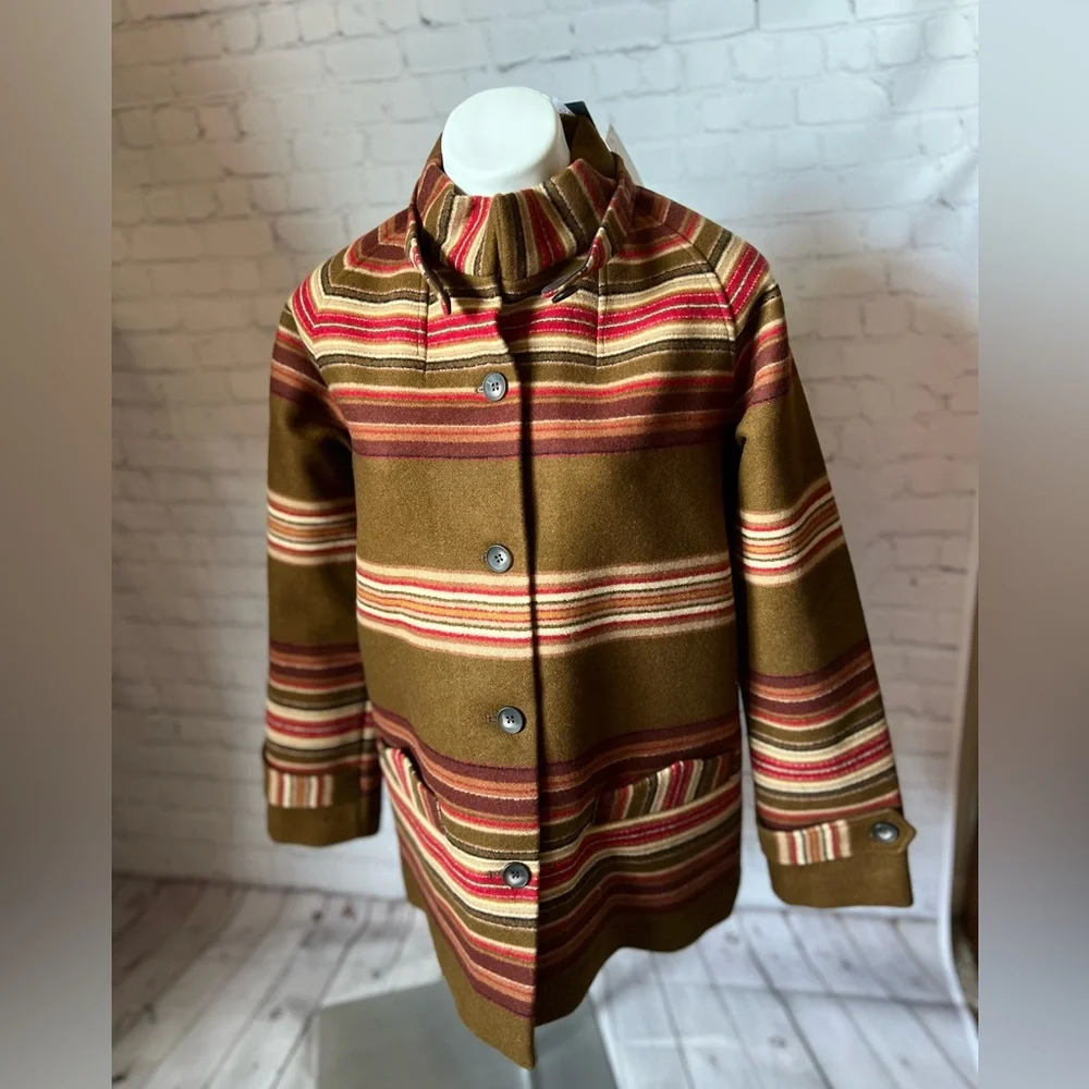 Pendleton button tab